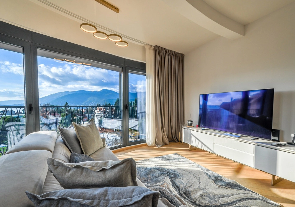 Dvosoban-stan-s-pogledom-na-more-u-Tivtu-9 Dvosoban stan 73 m² – Tivat — fotografija 10