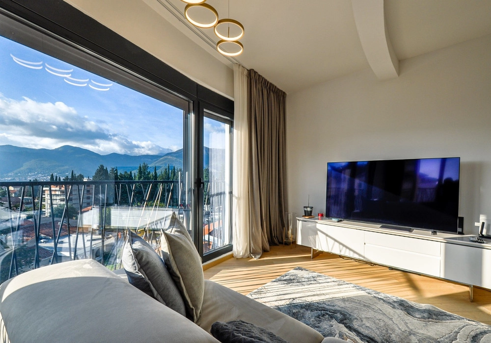 Dvosoban-stan-s-pogledom-na-more-u-Tivtu-10 Dvosoban stan 73 m² – Tivat — fotografija 11