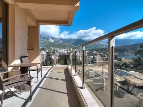 Trosoban stan 93 m² – Boreti, Budva — fotografija 2