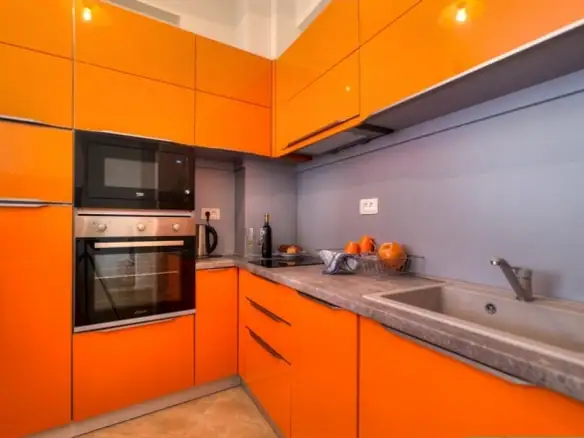 Trosoban stan 93 m² – Boreti, Budva — fotografija 12