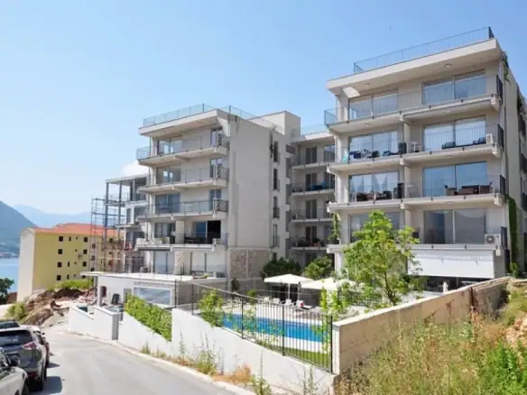 Četvorosoban stan 224 m² – Dobrota, Kotor — fotografija 2