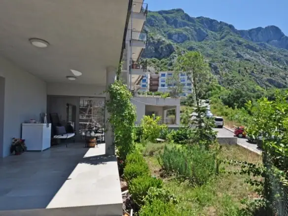 Četvorosoban stan 224 m² – Dobrota, Kotor — fotografija 8