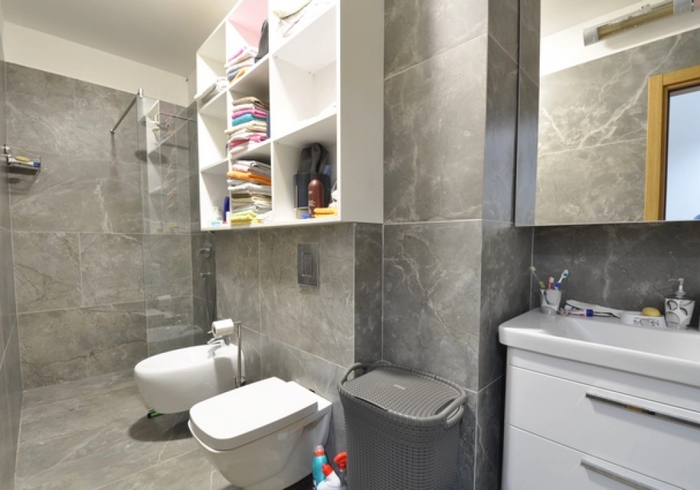 Cetvorosoban-stan-s-bazenom-u-Dobroti-Kotor-14 Četvorosoban stan 224 m² – Dobrota, Kotor — fotografija 15