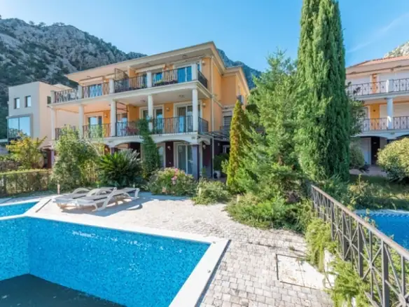 Trosoban stan 148 m² – Orahovac, Kotor — fotografija 8