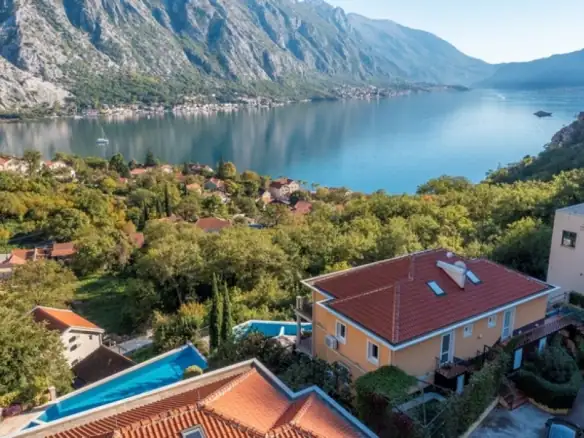 Trosoban stan 148 m² – Orahovac, Kotor — fotografija 11