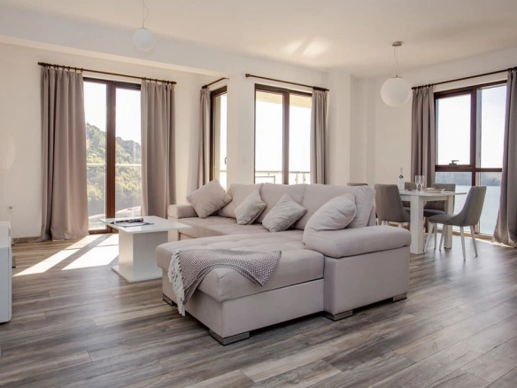 Dvosoban stan 282 m² – Rafailovići, Budva — fotografija 2