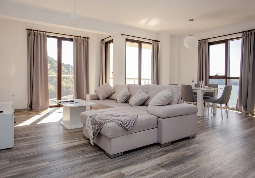 Dvosoban-stan-sa-terasom-u-Rafailovicima-Budva-1 Dvosoban stan 282 m² – Rafailovići, Budva — fotografija 2