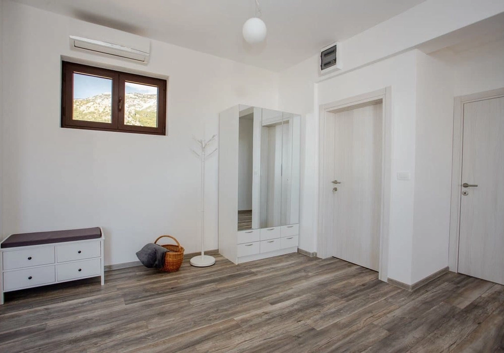 Dvosoban-stan-sa-terasom-u-Rafailovicima-Budva-8 Dvosoban stan 282 m² – Rafailovići, Budva — fotografija 9