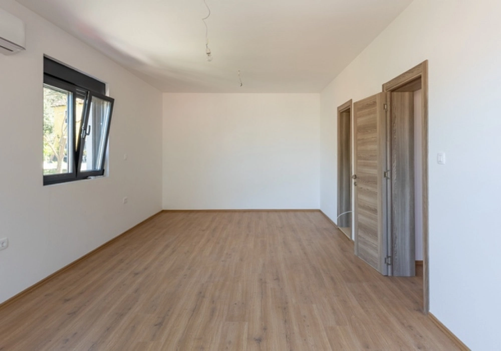 Kuca-na-tri-nivoa-u-Skaljarima-Kotor-3 Kuća 183 m² – Škaljari, Kotor — fotografija 4