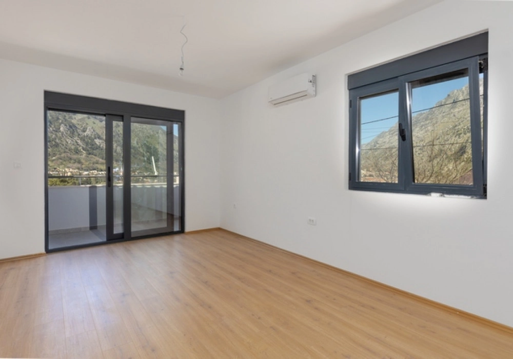 Kuca-na-tri-nivoa-u-Skaljarima-Kotor-4 Kuća 183 m² – Škaljari, Kotor — fotografija 5