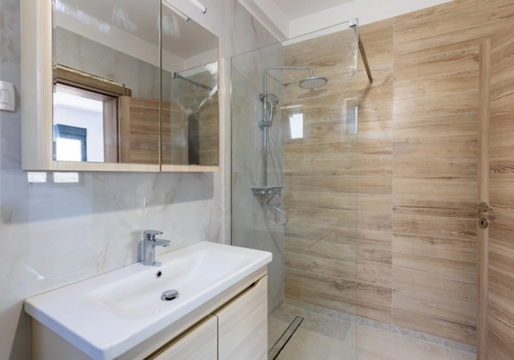 Kuca-na-tri-nivoa-u-Skaljarima-Kotor-14 Kuća 183 m² – Škaljari, Kotor — fotografija 15