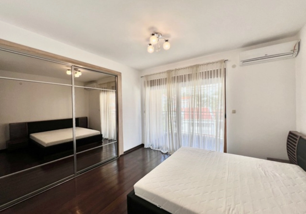 Trosoban-stan-u-novogradnji-Petrovac-Budva-12 Stan 152 m² – Petrovac, Budva — fotografija 13