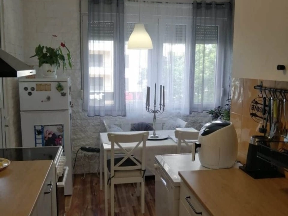 Dvosoban namješten stan, Stara Varoš, Podgorica — fotografija 3
