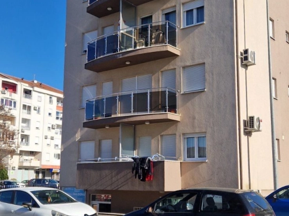 Jednosoban stan u Bloku 9, Podgorica — fotografija 4