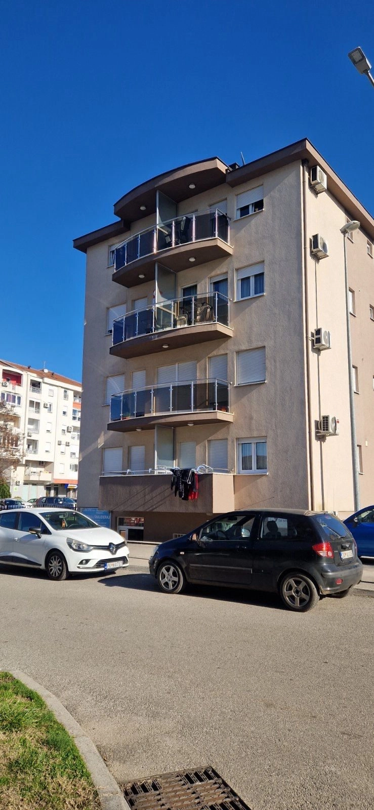 Jednosoban-stan-u-naselju-Blok-9-Podgorica-3 Jednosoban stan u Bloku 9, Podgorica — fotografija 4