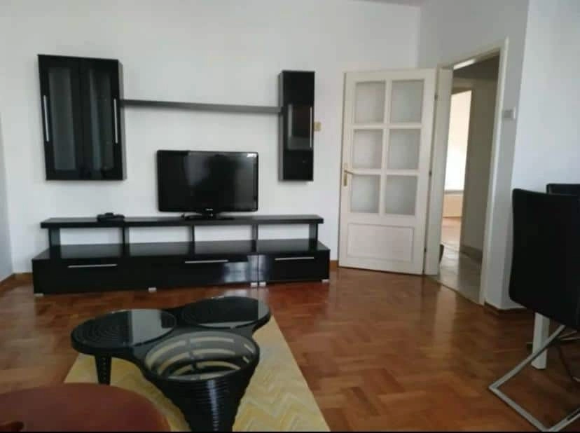 Trosoban-stan-u-Centru-Podgorica Trosoban stan 80 m² u Centru