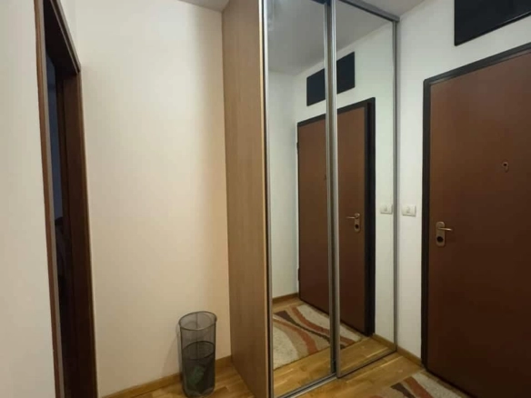 Izdavanje: Dvosoban stan – City kvart, Podgorica — fotografija 2