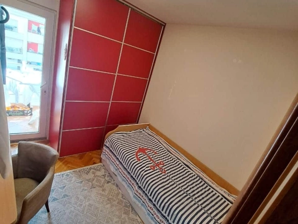 Jednosoban stan u Bloku 9, Podgorica — fotografija 11