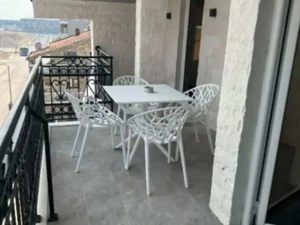 Izdavanje: Kuća 140 m² – Stari aerodrom, Podgorica — fotografija 9