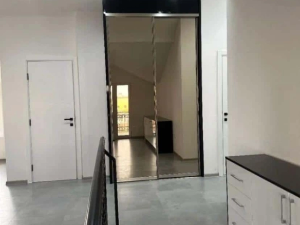 Izdavanje: Kuća 140 m² – Stari aerodrom, Podgorica — fotografija 10