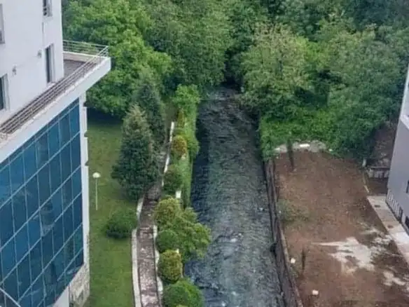 Namješten dvosoban stan u Centru, Podgorica — fotografija 2