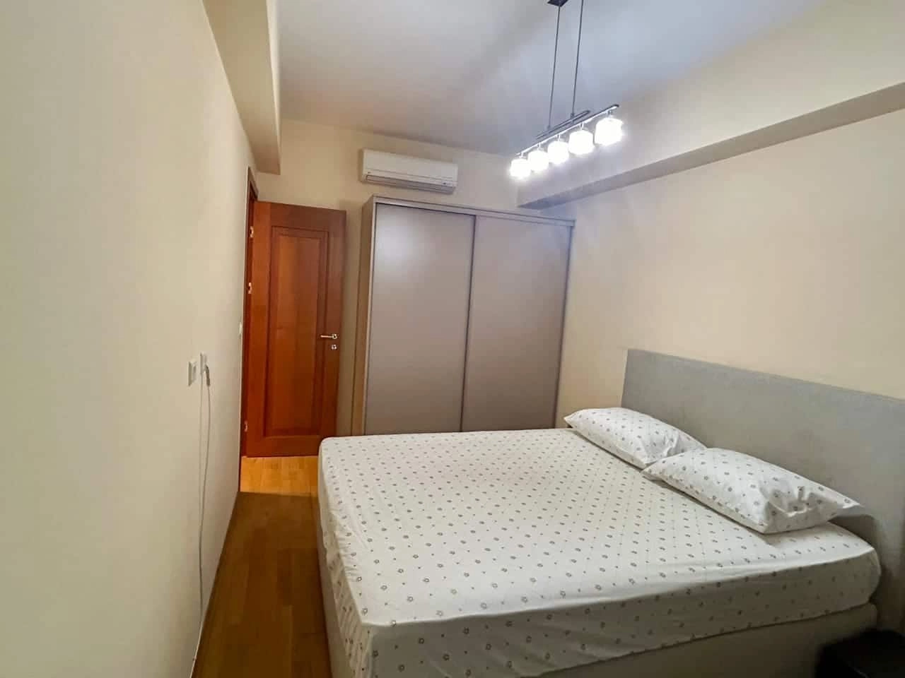 Dvosoban-namjesten-stan-u-centru-Podgorice-10 Namješten dvosoban stan u Centru, Podgorica — fotografija 11