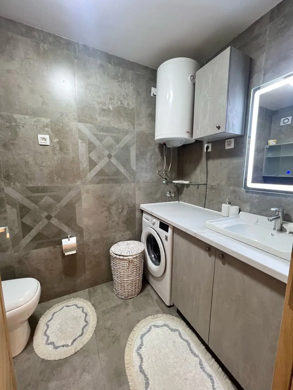 Jednosoban-stan-u-Pobrezju-Podgorica-1 Izdavanje: Jednosoban stan 42 m² – Pobrežje, Podgorica — fotografija 2