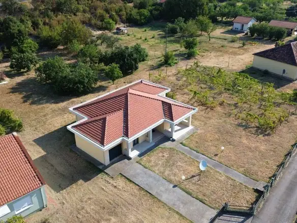 Kuća 200 m² – Podgorica — fotografija 3