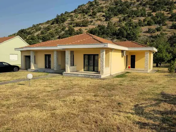 Kuća 200 m² – Podgorica — fotografija 5