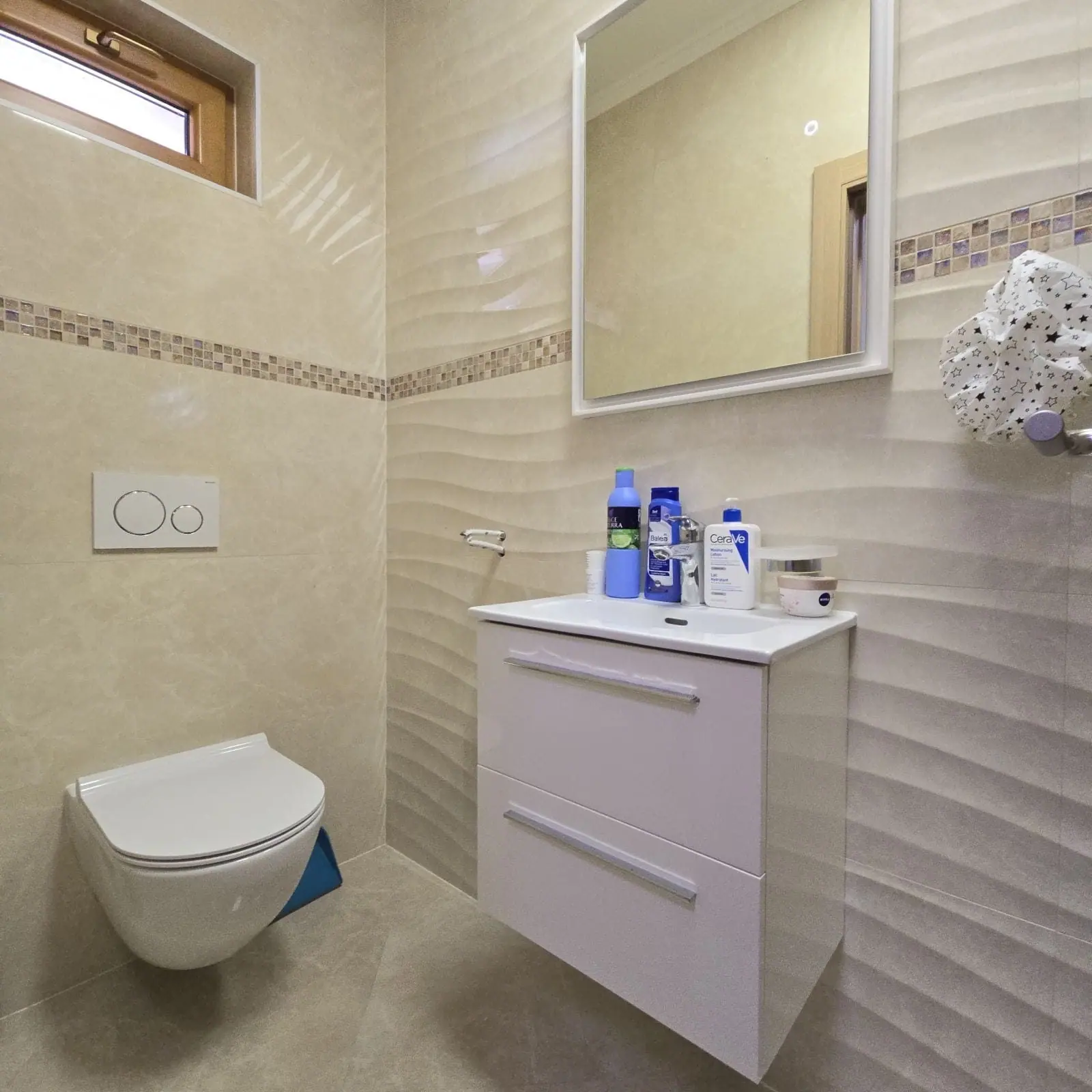 Namjestena-kuca-sa-dvoristem-u-Podgorici-5 Kuća 200 m² – Podgorica — fotografija 6