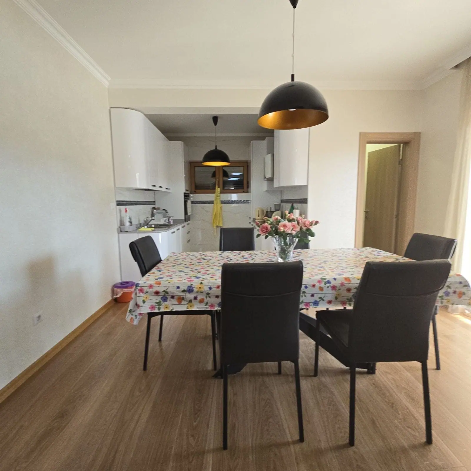 Namjestena-kuca-sa-dvoristem-u-Podgorici-9 Kuća 200 m² – Podgorica — fotografija 10