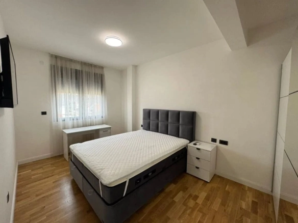 Izdavanje: Trosoban stan 130 m² – Dalmatinska, Podgorica — fotografija 8