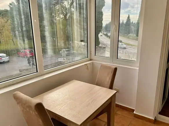 Namješten dvosoban stan u Centru, Podgorica — fotografija 4