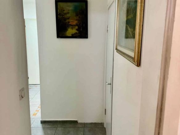 Namješten dvosoban stan u Centru, Podgorica — fotografija 6