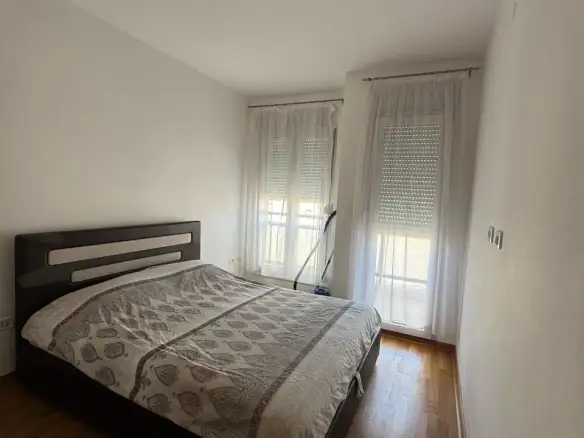Namješten jednosoban stan u City kvartu, Podgorica — fotografija 3