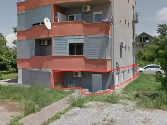 Namješten jednosoban stan u Tološima, Podgorica — fotografija 9