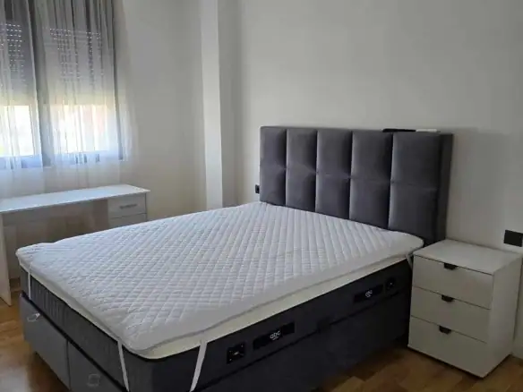 Namješten trosoban stan u Tološima, Podgorica — fotografija 5
