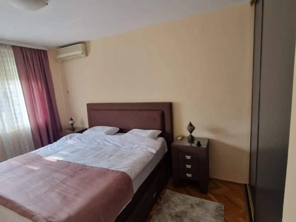 Namješten jednosoban stan u naselju Preko Morače, Podgorica — fotografija 6
