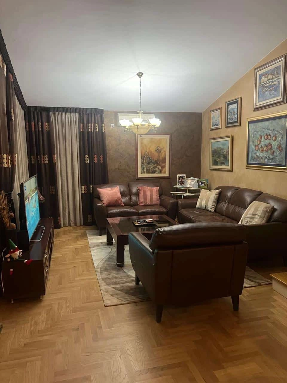 Trosoban-stan-130-m²-Preko-Morace-Podgorica-3 Izdavanje: Trosoban stan 130 m² – Preko Morače, Podgorica — fotografija 4