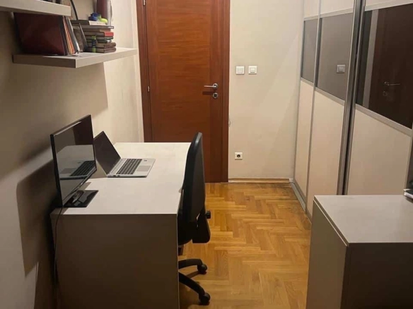 Izdavanje: Trosoban stan 130 m² – Preko Morače, Podgorica — fotografija 9