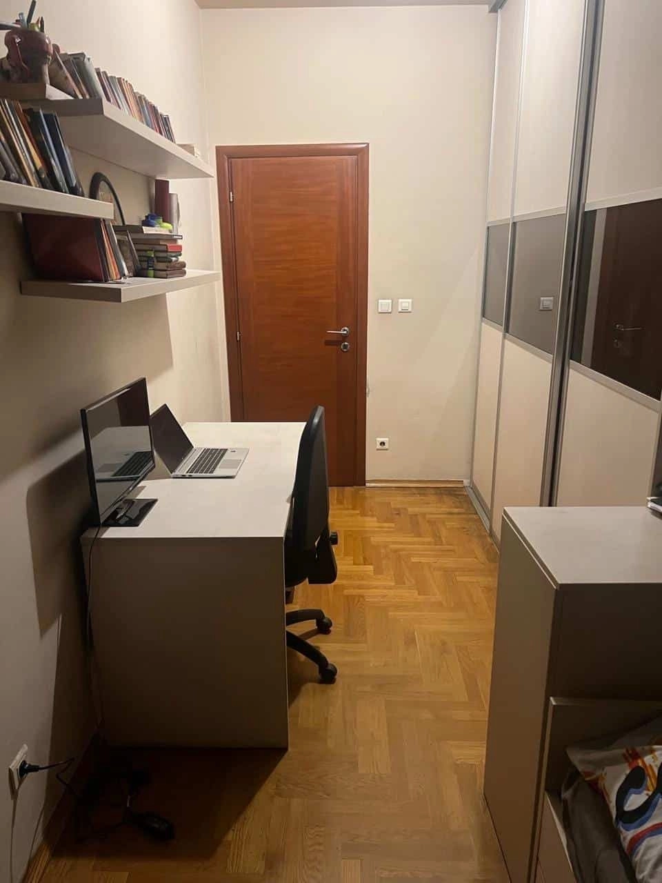Trosoban-stan-130-m²-Preko-Morace-Podgorica-8 Izdavanje: Trosoban stan 130 m² – Preko Morače, Podgorica — fotografija 9