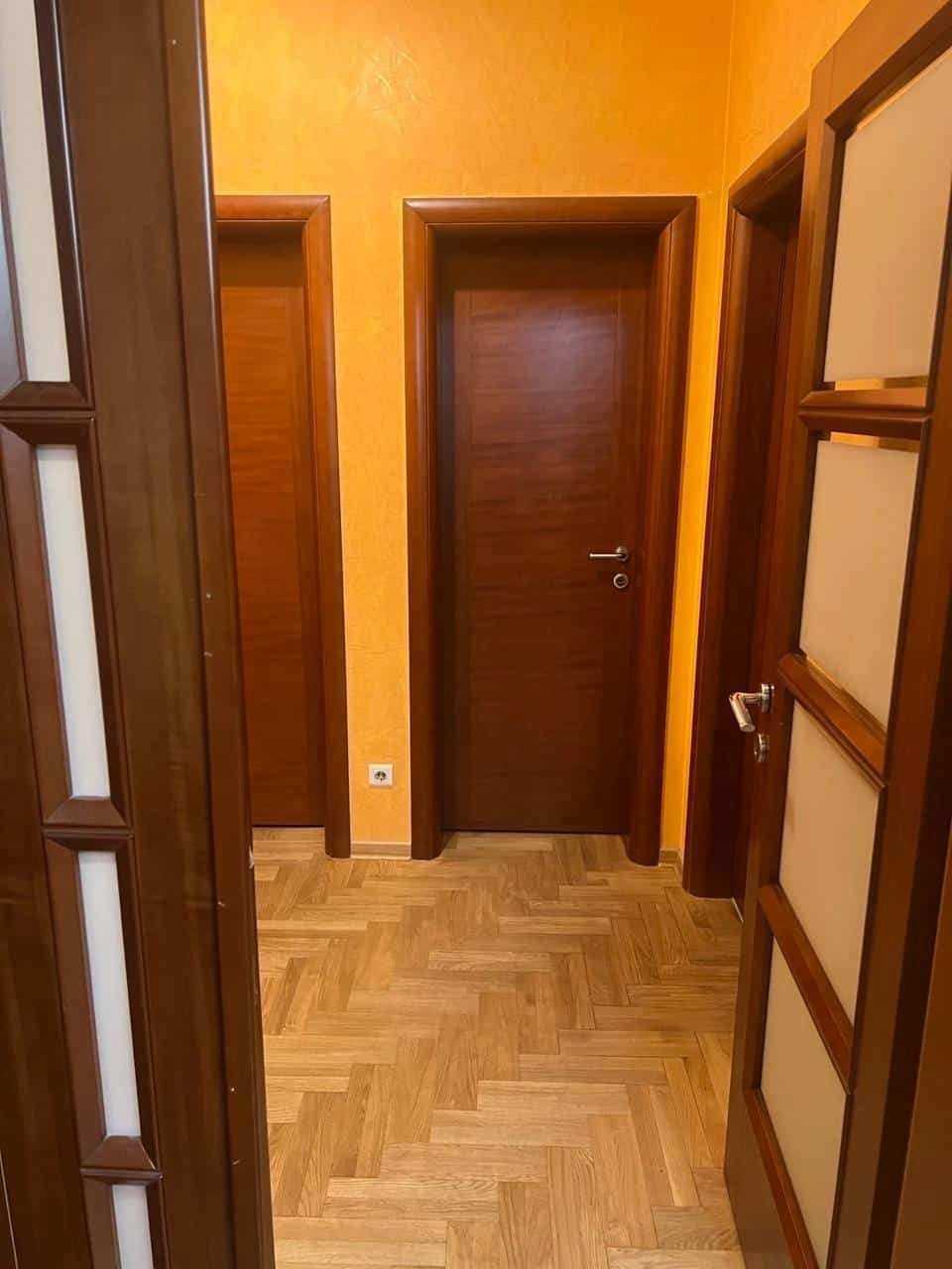 Trosoban-stan-130-m²-Preko-Morace-Podgorica-9 Izdavanje: Trosoban stan 130 m² – Preko Morače, Podgorica — fotografija 10