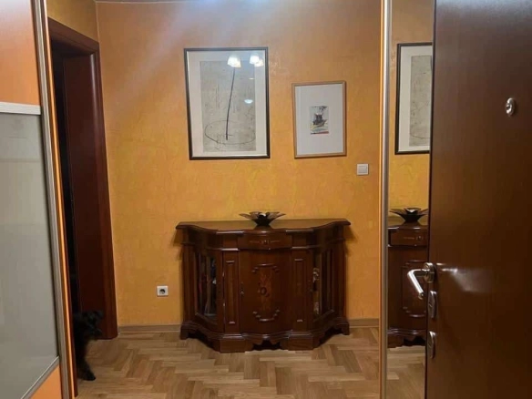 Izdavanje: Trosoban stan 130 m² – Preko Morače, Podgorica — fotografija 11