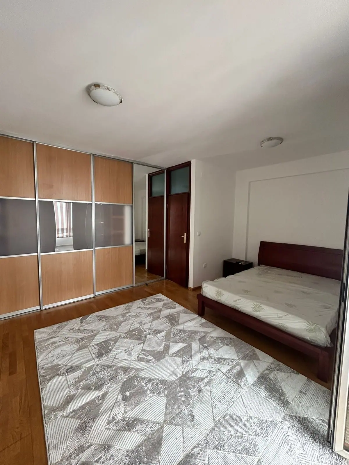 Trosoban-namjesten-stan-u-Ljubovicu-Podgorica-9 Namješten trosoban stan, Ljubović, Podgorica — fotografija 10