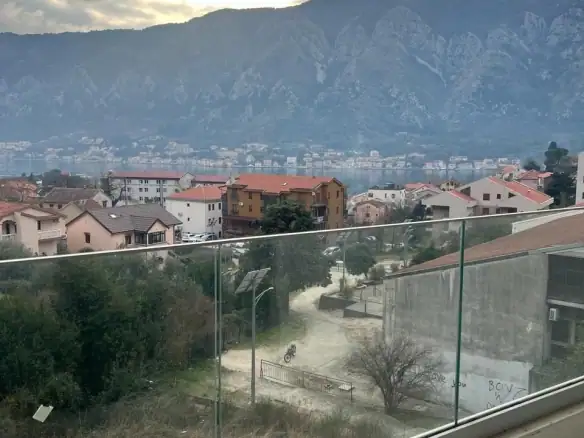 Jednosoban stan u Dobroti, Kotor — fotografija 6