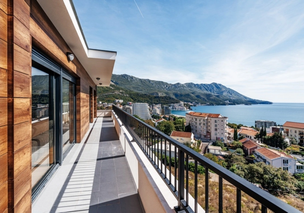 Dvosoban-penthaus-u-Becicima-Budva-4 Dvosoban stan 124 m² – Bečići, Budva — fotografija 5