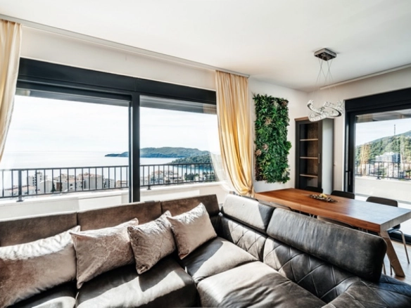 Dvosoban stan 124 m² – Bečići, Budva — fotografija 10