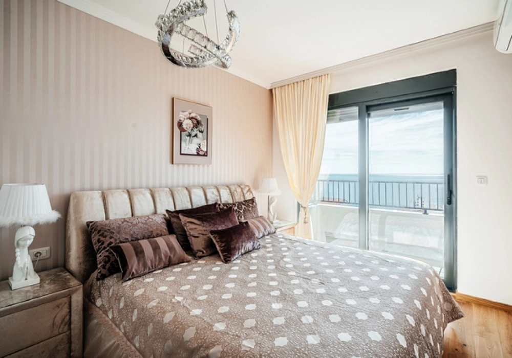 Dvosoban-penthaus-u-Becicima-Budva-14 Dvosoban stan 124 m² – Bečići, Budva — fotografija 15