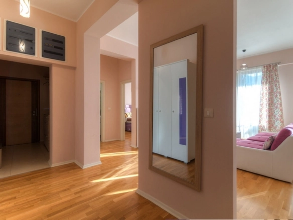 Trosoban stan 104 m² – Vidikovac, Budva — fotografija 12