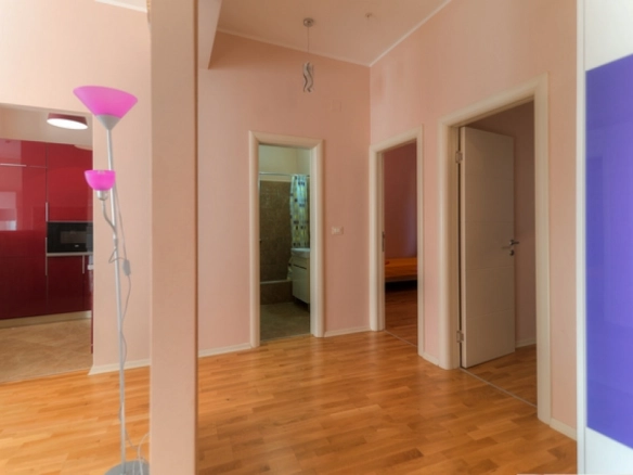 Trosoban stan 104 m² – Vidikovac, Budva — fotografija 13